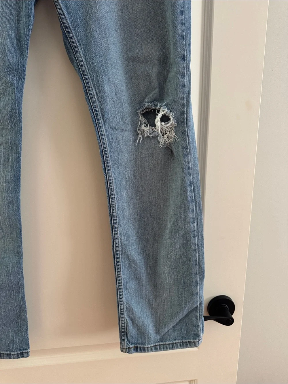 Levi’s 36 32 Light Blue Men's Ripped Jeans